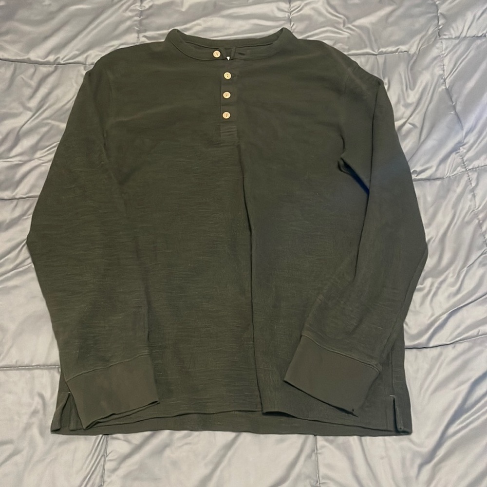 Long Sleeve • Goodfellow • Large • Green • Like New